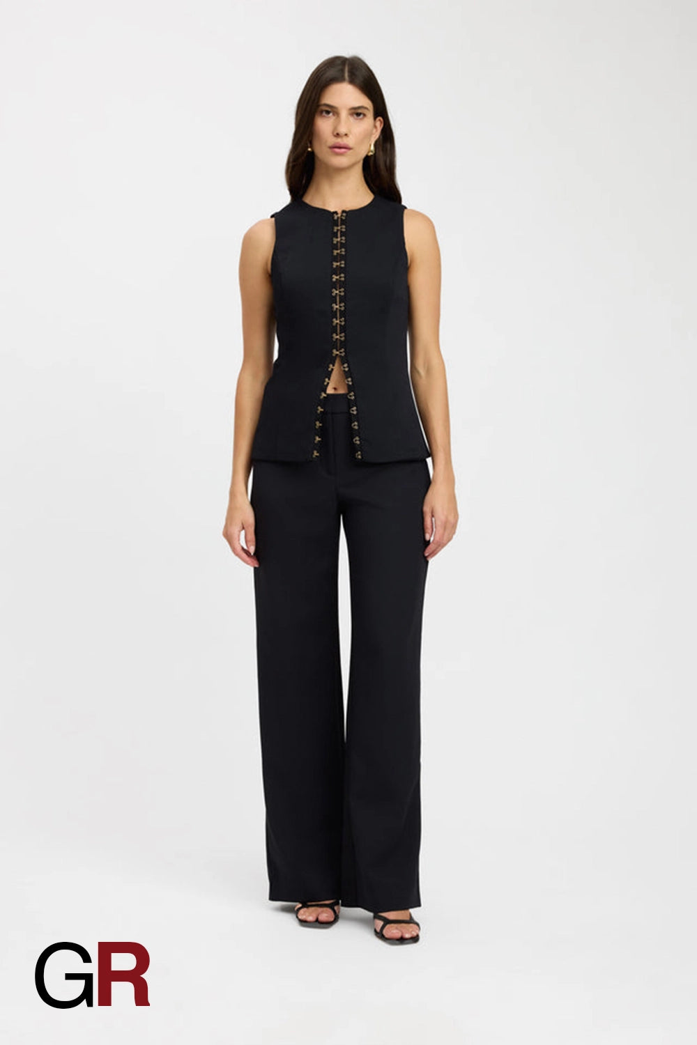 Single-Breasted Black Round Neck Sleeveless Vest - GlamoROZ