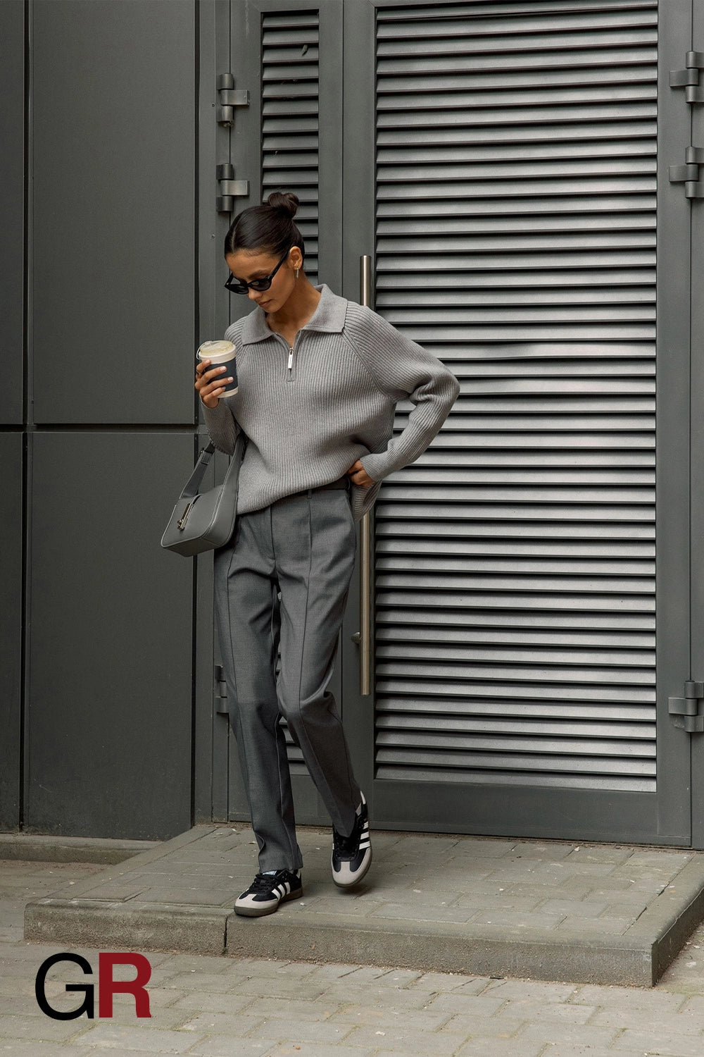 Timeless Polo Collar Knitted Grey Sweater - GlamoROZ