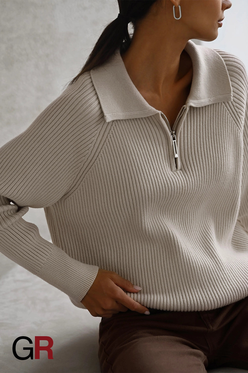 Timeless Polo Collar Knitted Beige Sweater - GlamoROZ