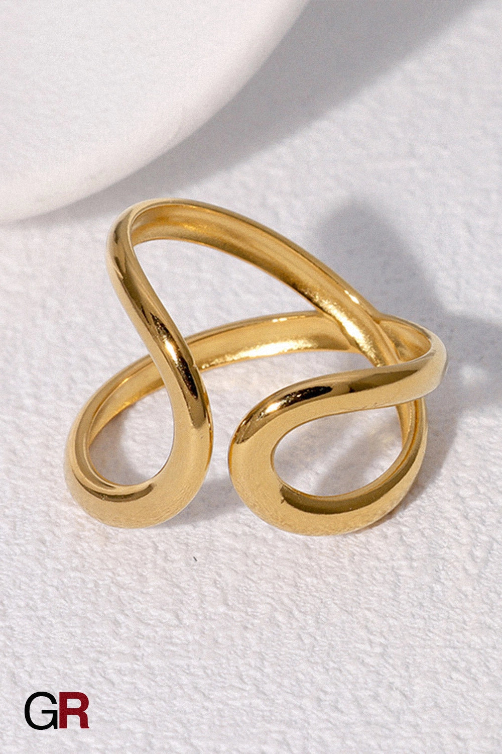 “GlamoROZ Lunaria Flow Gold Open Band Ring Jewelry front view on neutral background”