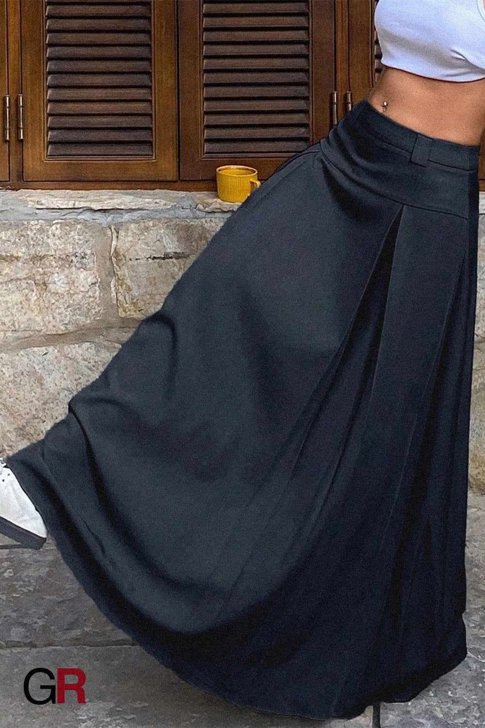 Noir Colonnade Pleat Maxi