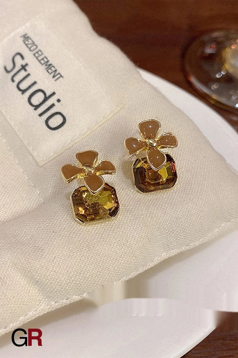 Amara Amber Bloom Earrings