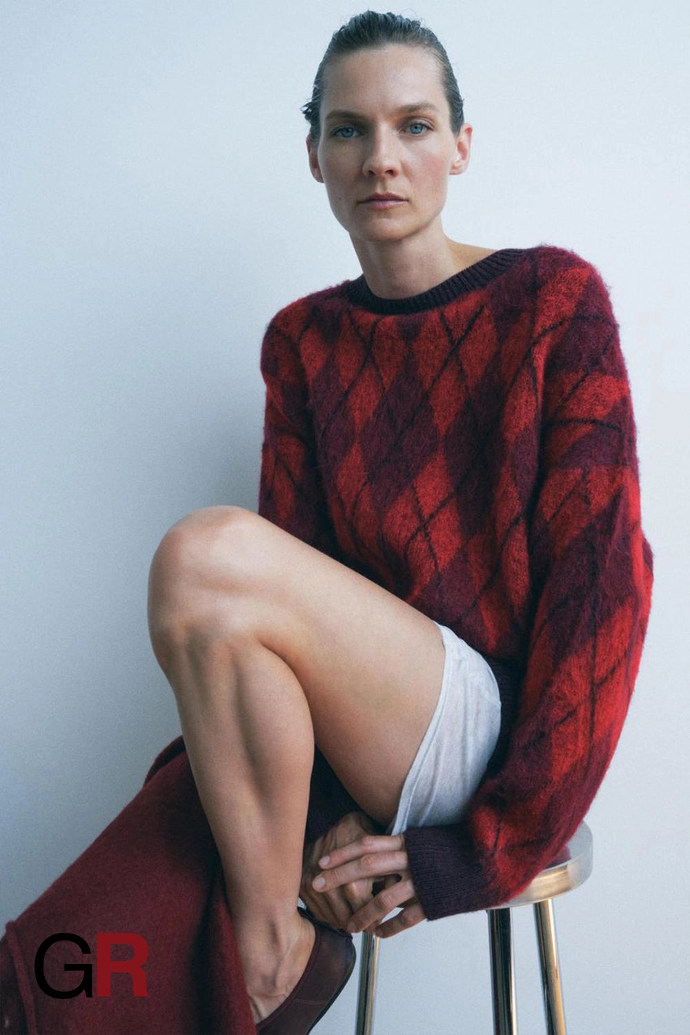 Knitted Rhombus Pattern Sweater - GlamoROZ
