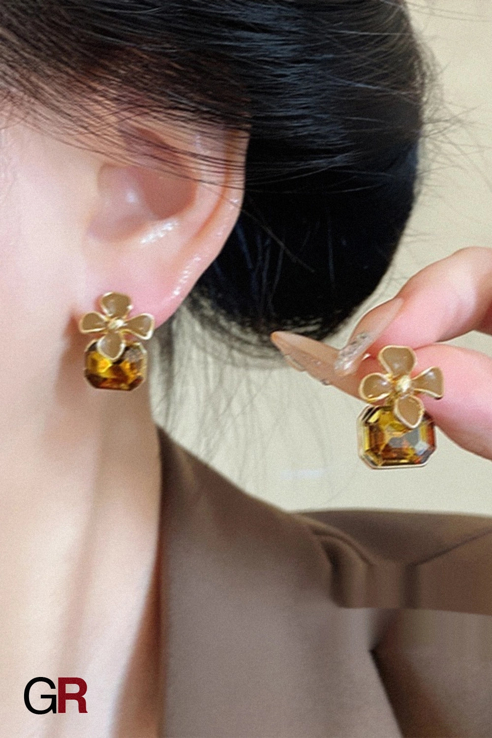 Amara Amber Bloom Earrings
