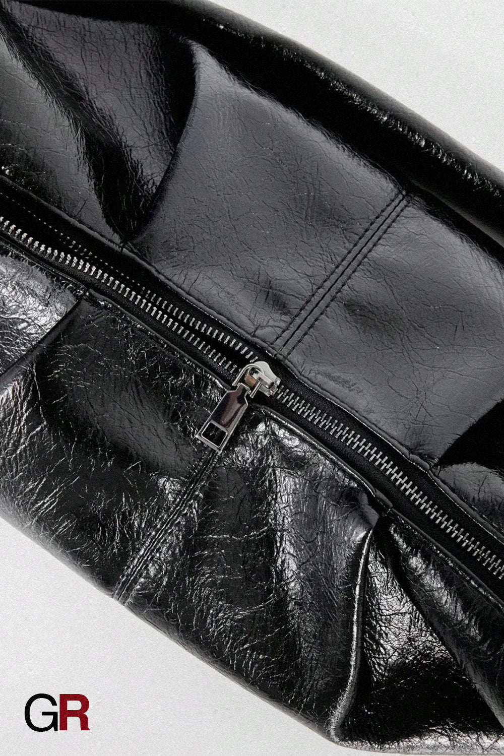 Simple Pleated Knotted Large Capacity Retro Leather Croissant