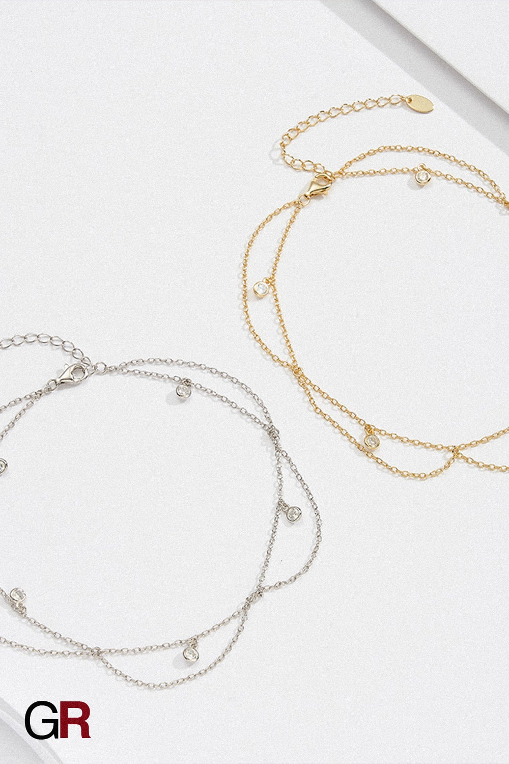 “GlamoROZ Larmes de Mer Luminous Gold Layered Anklet adjustable clasp and bead pattern detail”