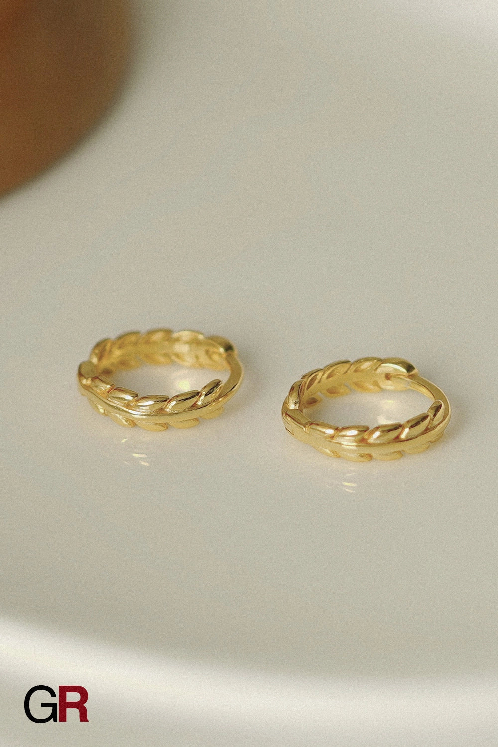 Livia Laurel Mini Hoops