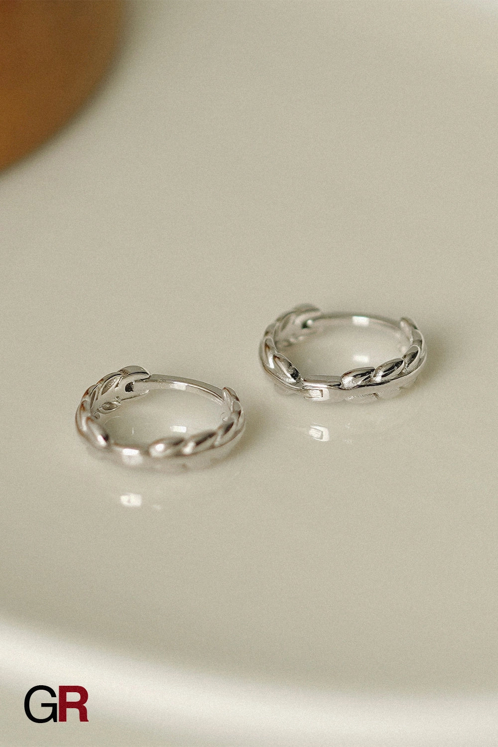 Livia Laurel Mini Hoops