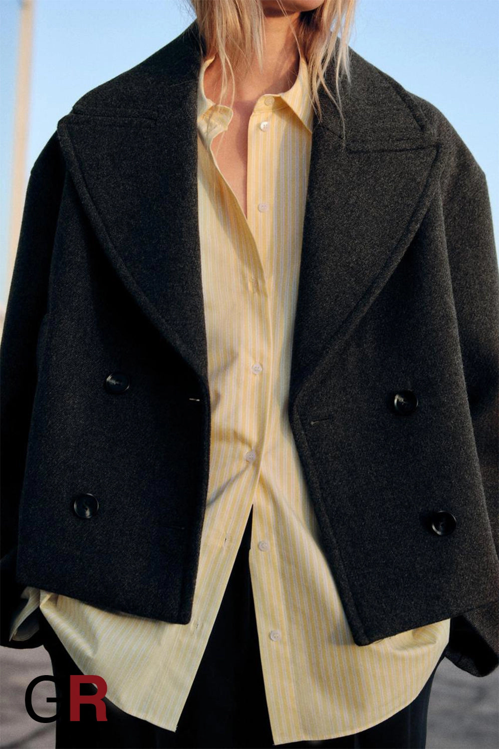 Sophisticated Black Double-Breasted Wool Coat - GlamoROZ